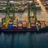 Incoterms 2020 w praktyce: kto za co odpowiada